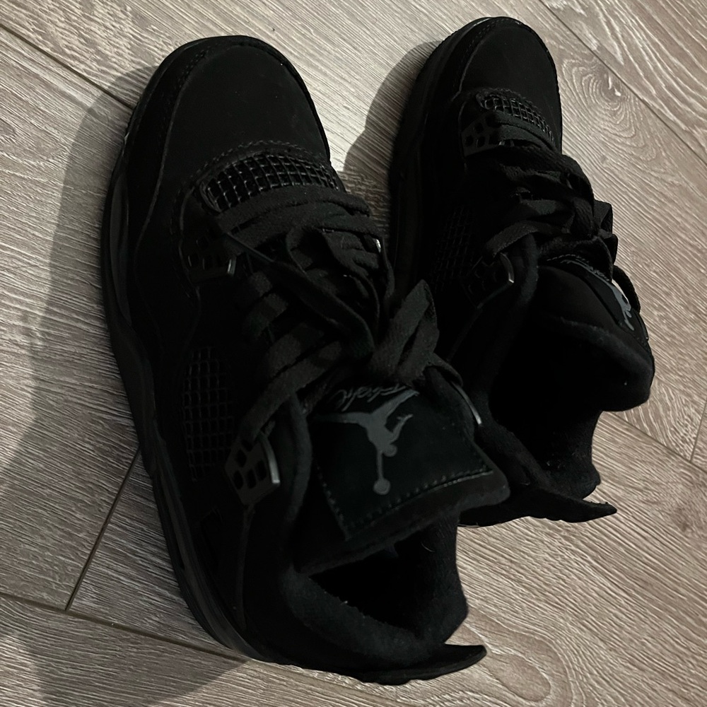 Jordan 4 Black Cats